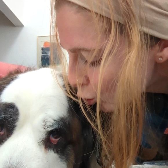 Meet your Posher, Alexa - Picture 2 of 8